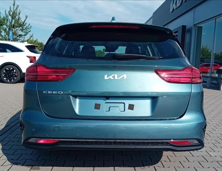 KIA Ceed 5