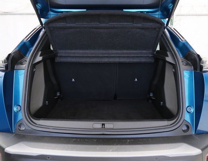 Peugeot 2008 SUV / Terénní 1,2 l 74 kw