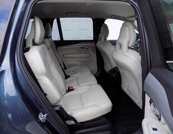 Volvo XC90 20
