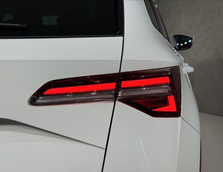 Škoda Karoq SUV / Terénní 1,5 l 110 kw