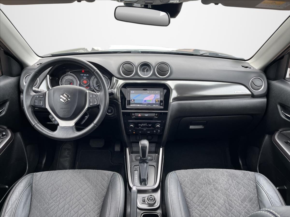 Suzuki Vitara SUV 1,4 l 103 kw