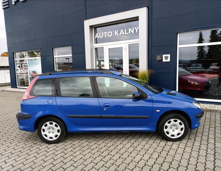 Peugeot 206 Hatchback 1,1 l 44 kw