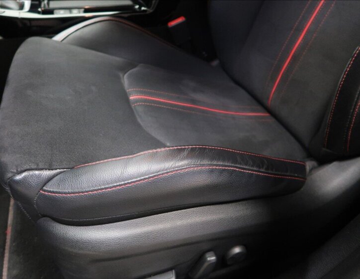 KIA ProCeed Kombi 1,6 l 150 kw