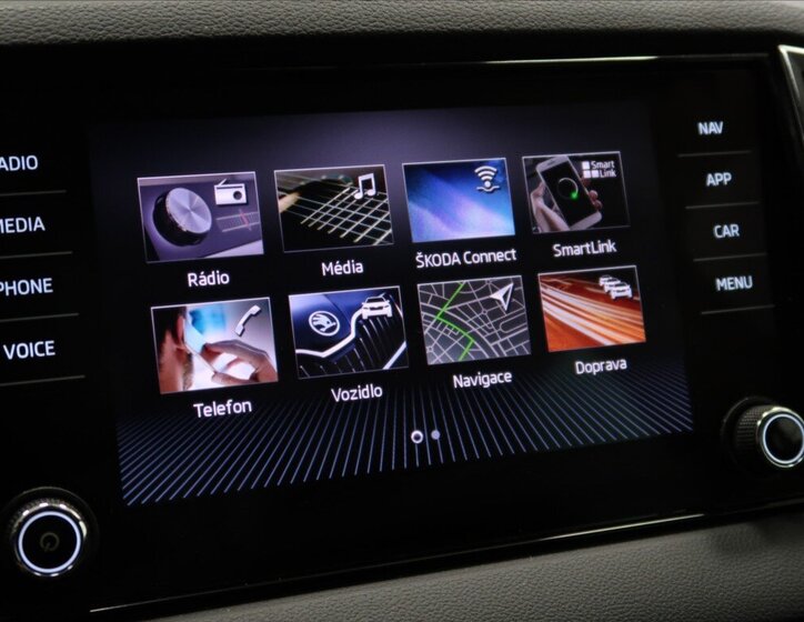 Škoda Karoq SUV 1,5 l 110 kw