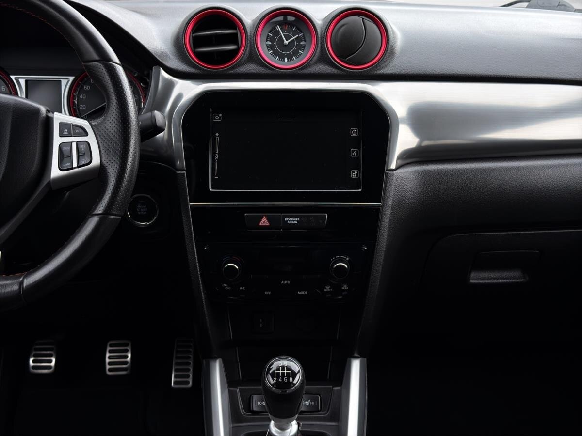 Suzuki Vitara SUV 1,4 l 103 kw