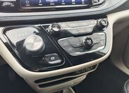 Chrysler Pacifica MPV 3,6 l 214 kw