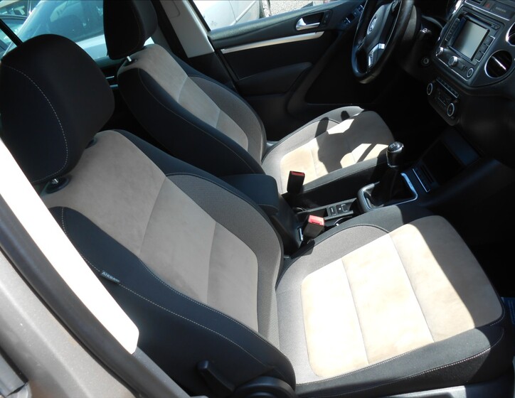 Volkswagen Tiguan 11