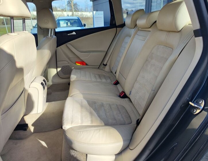 Volkswagen Passat Kombi 2,0 l 103 kw