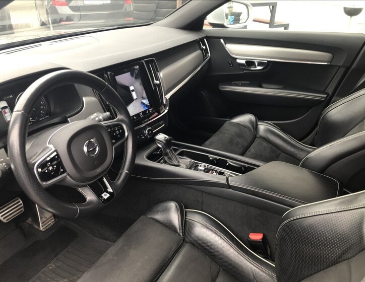 Volvo V90 Kombi 2,0 l 140 kw