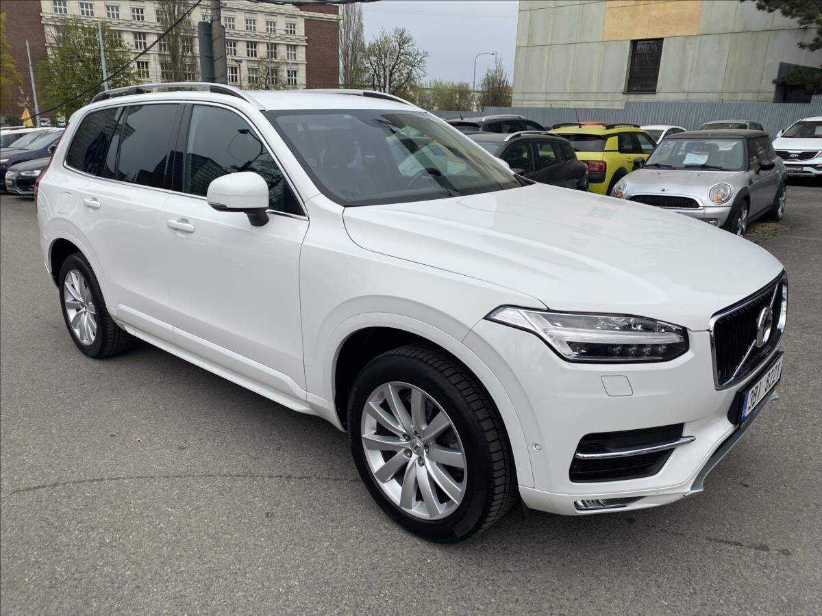 Volvo XC90 SUV / Terénní 2,0 l 173 kw
