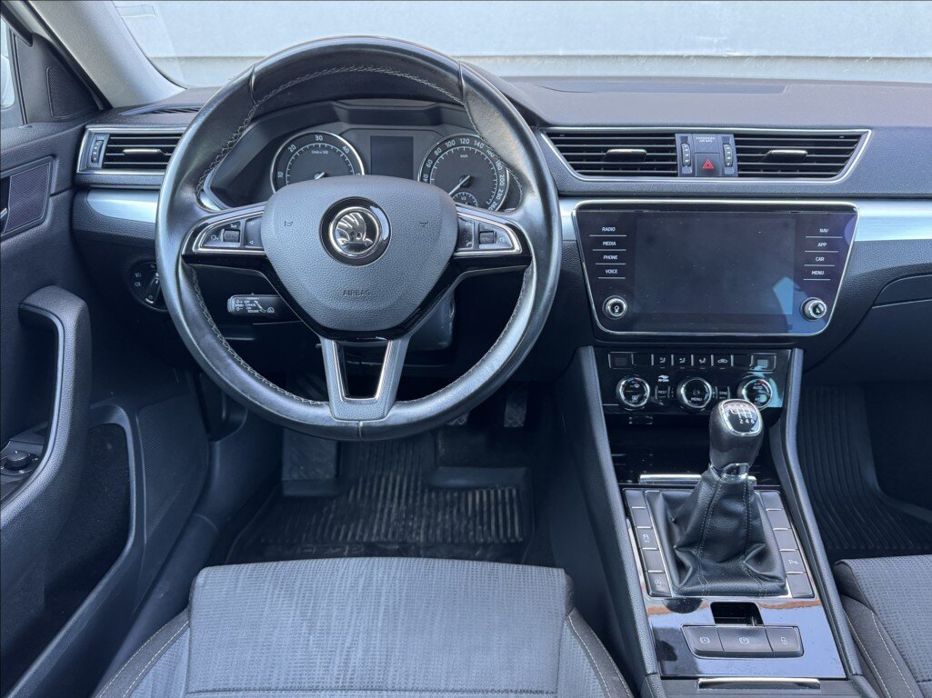 Škoda Superb Sedan / Limuzína 2,0 l 140 kw