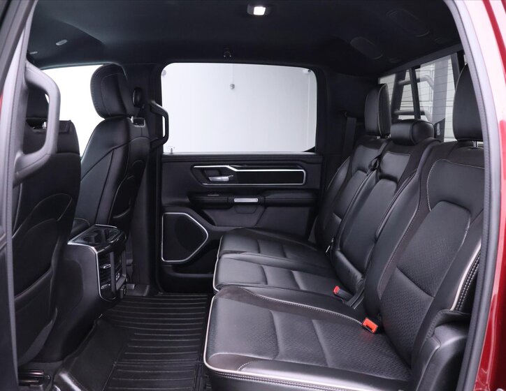 Dodge RAM Pick-up 5,7 l 291 kw