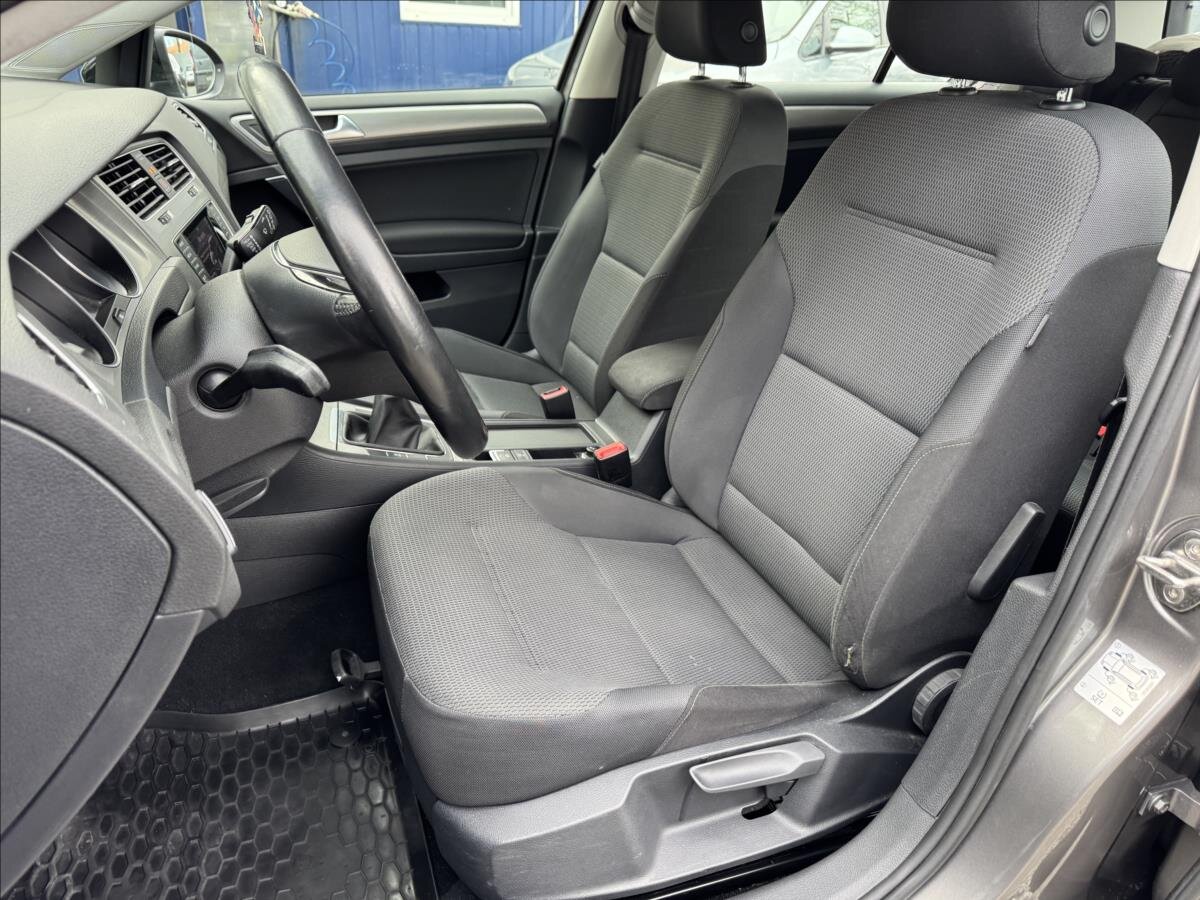 Volkswagen Golf Hatchback 1,2 l 63 kw