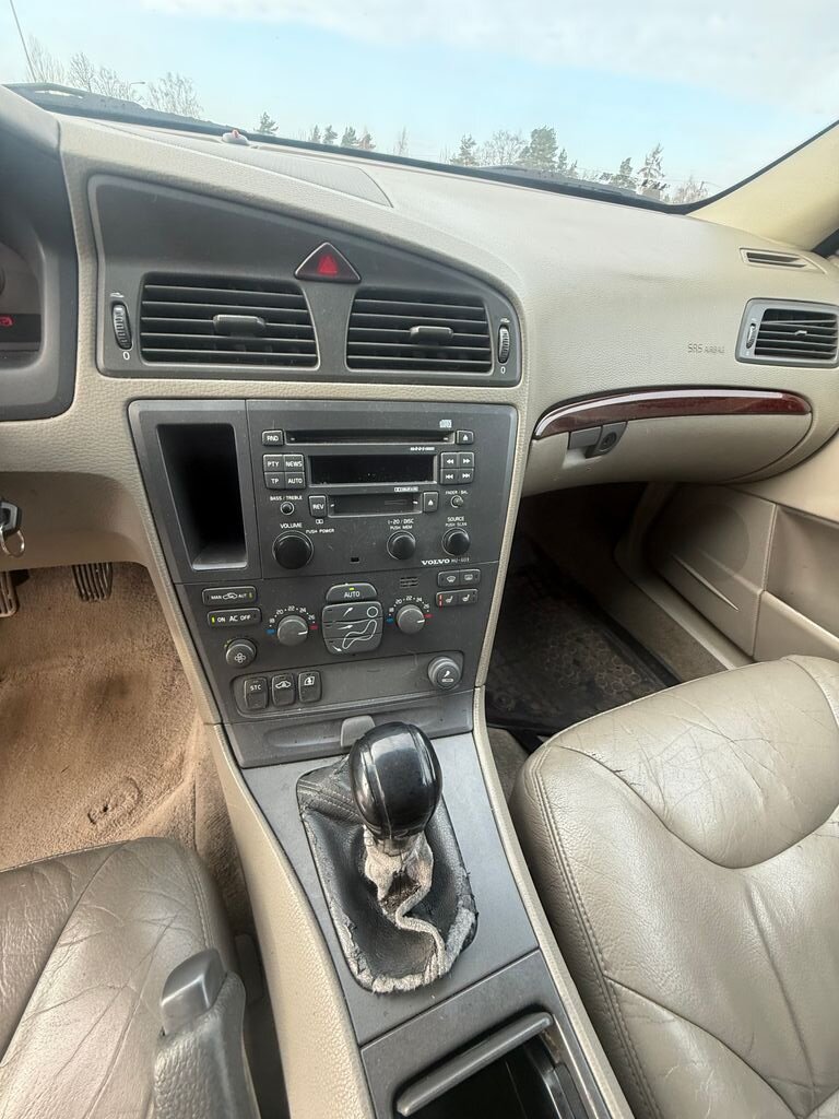 Volvo V70 Kombi 2,5 l 103 kw