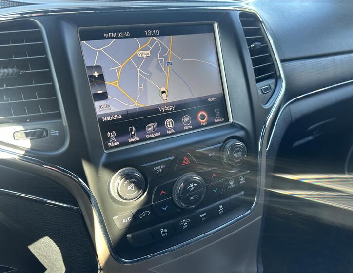 Jeep Grand Cherokee 12