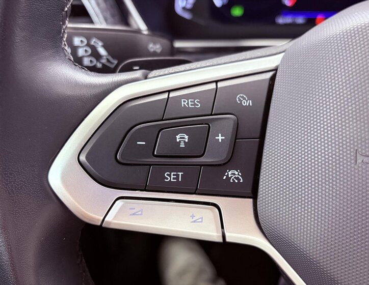 Volkswagen T-Cross Kombi 999,0 81 kw