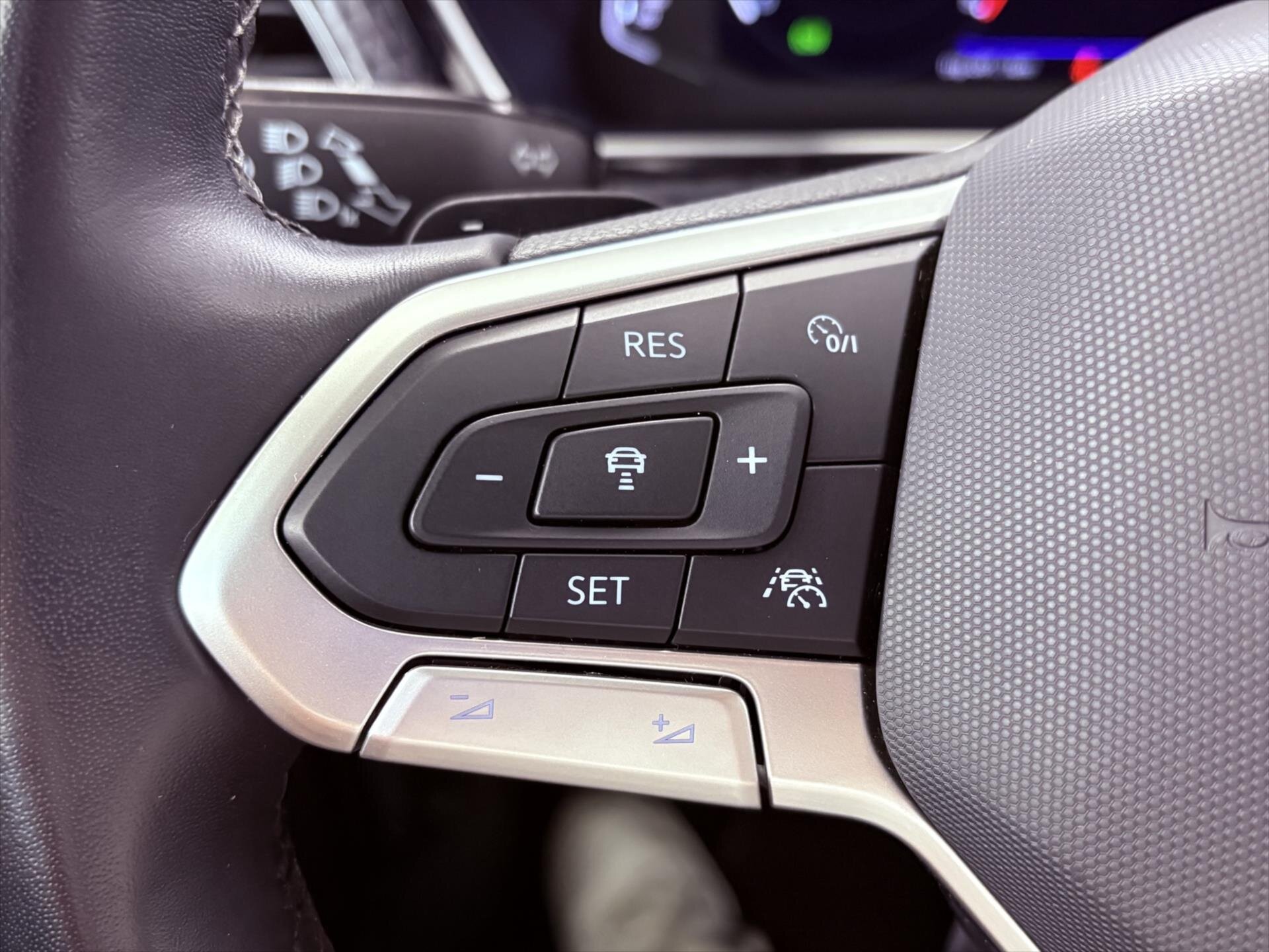 Volkswagen T-Cross Kombi 999,0 81 kw