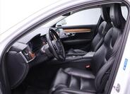 Volvo V90 12