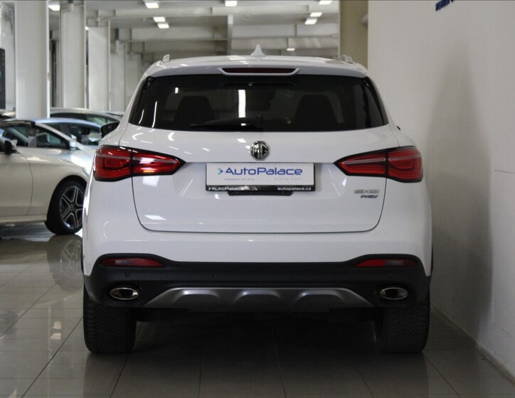 MG EHS SUV / Terénní 1,5 l 190 kw