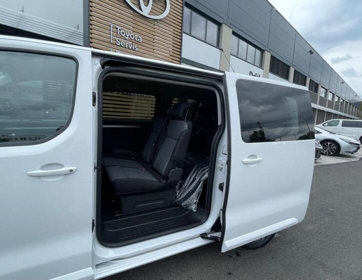 Toyota ProAce Verso 29