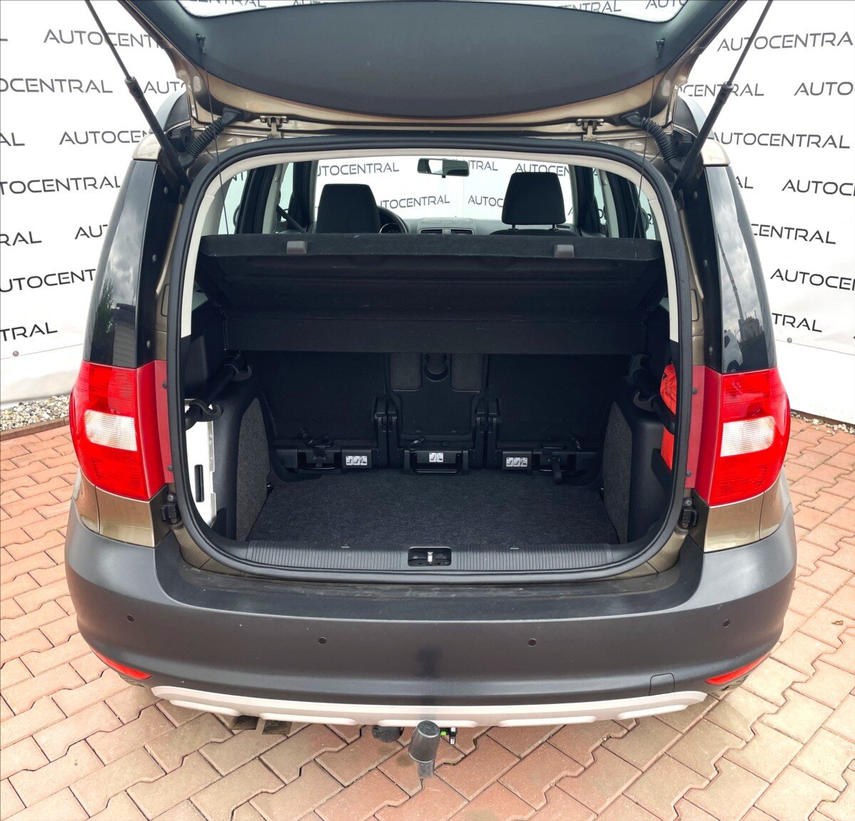 Škoda Yeti SUV / Terénní 1,2 l 77 kw