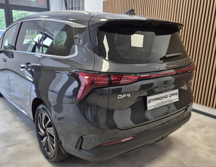 Dongfeng U-Tour MPV 1,5 l 130 kw