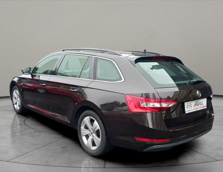Škoda Superb Kombi 2,0 l 110 kw
