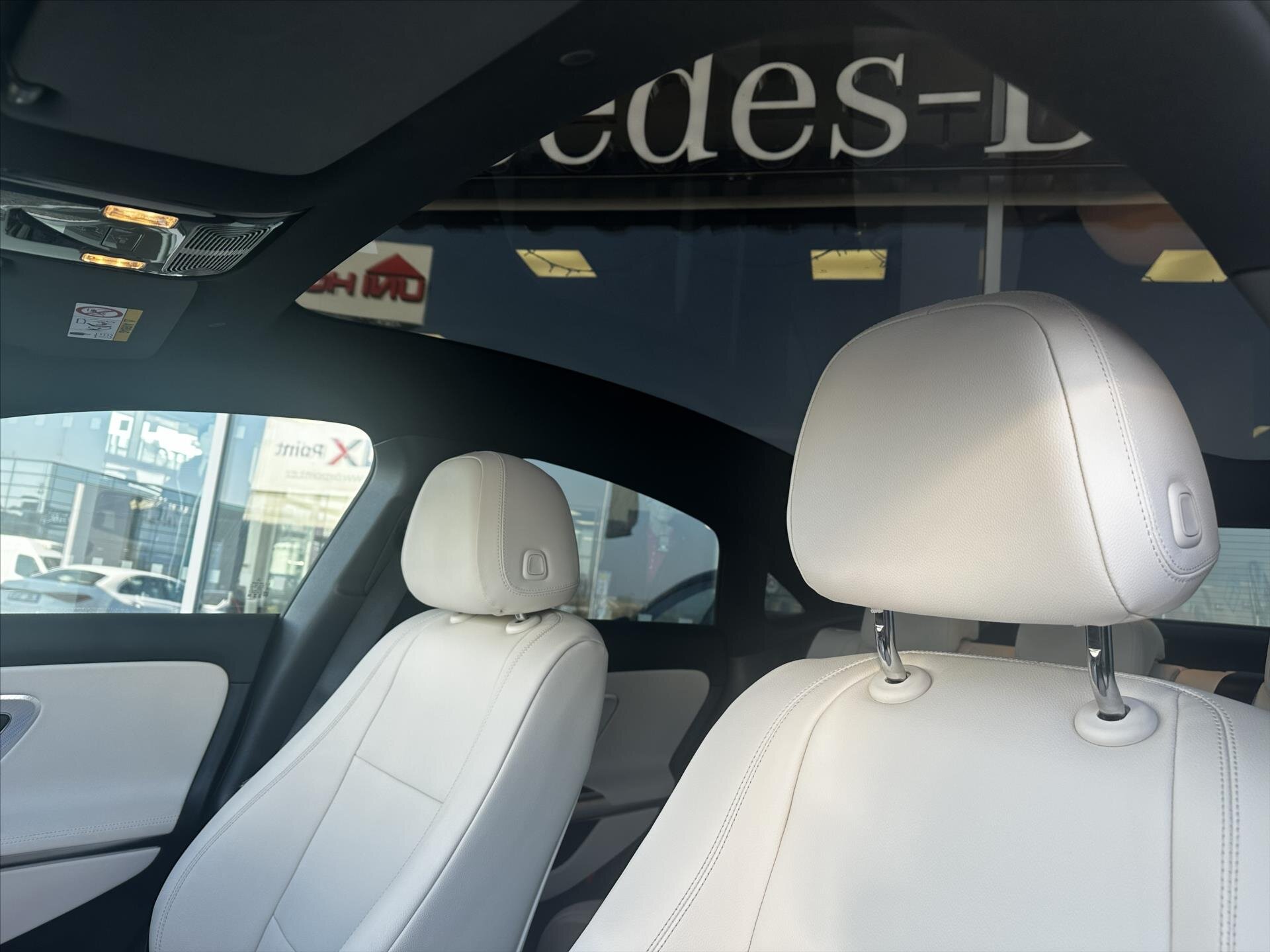 Mercedes-Benz CLA Sedan / Limuzína 0,0 200 kw