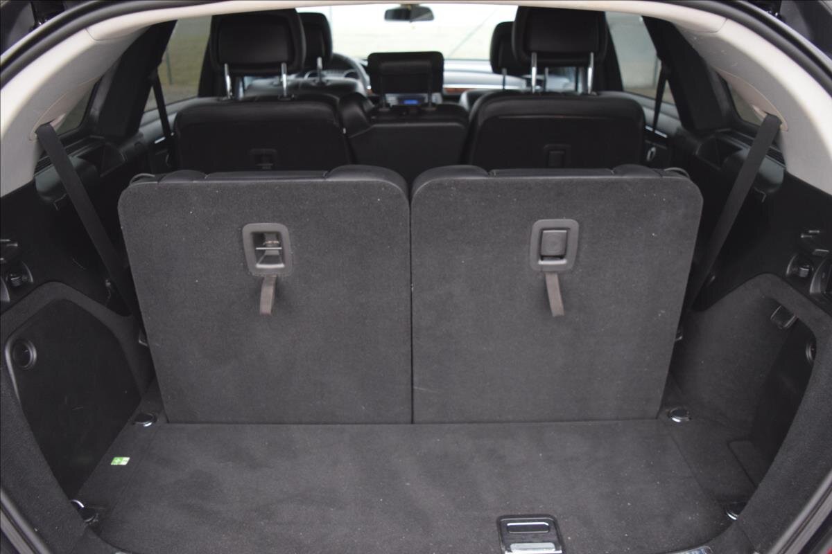 Mercedes-Benz Třídy R Kombi 3,0 l 140 kw