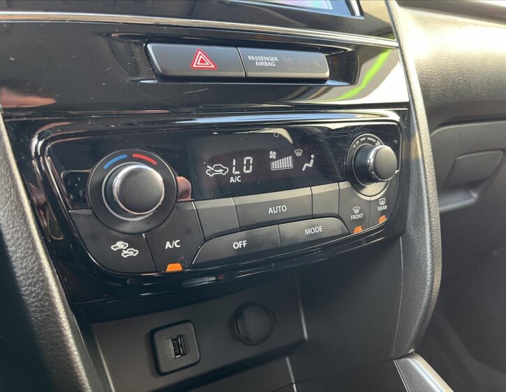 Suzuki Vitara SUV / Terénní 1,4 l 95 kw