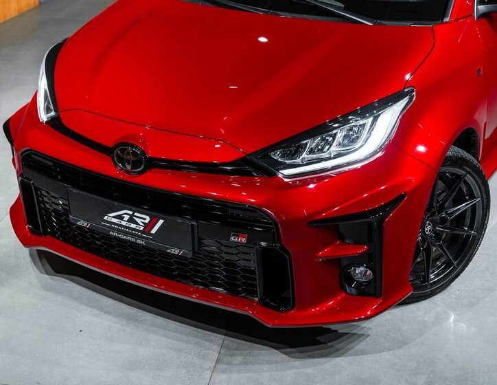 Toyota Yaris Hatchback 1,6 l 192 kw