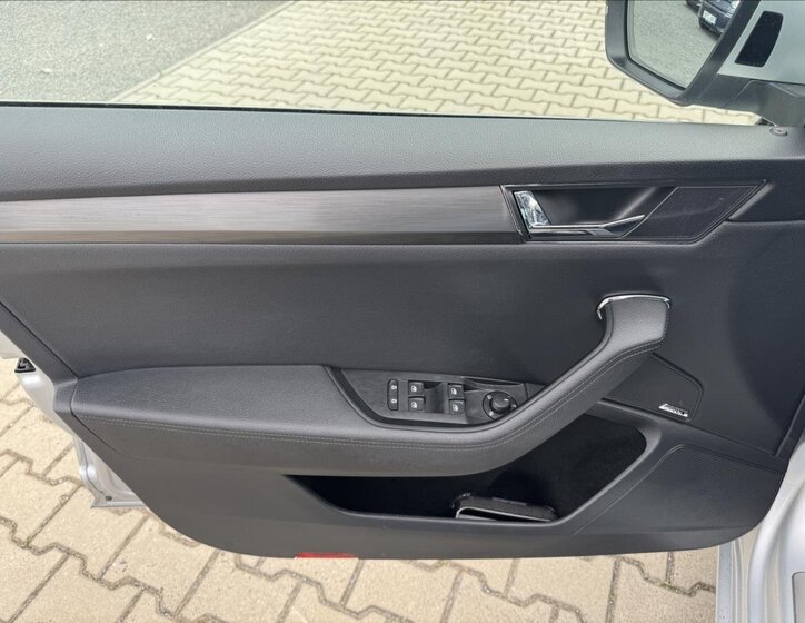 Škoda Superb Kombi 2,0 l 147 kw