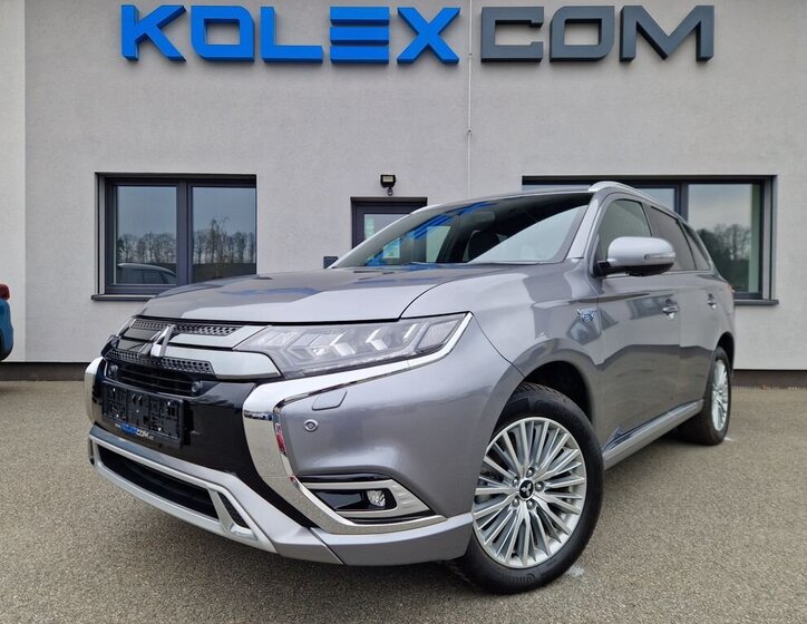 Mitsubishi Outlander SUV / Terénní 2,4 l 165 kw