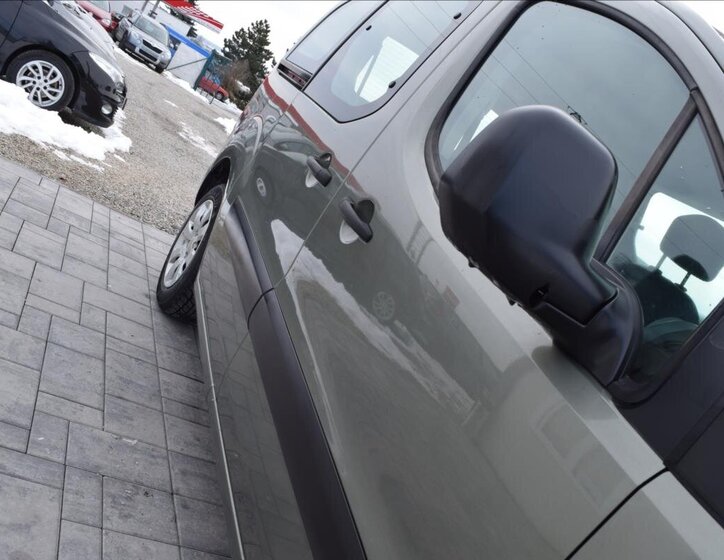 Peugeot Partner Kombi 1,6 l 66 kw