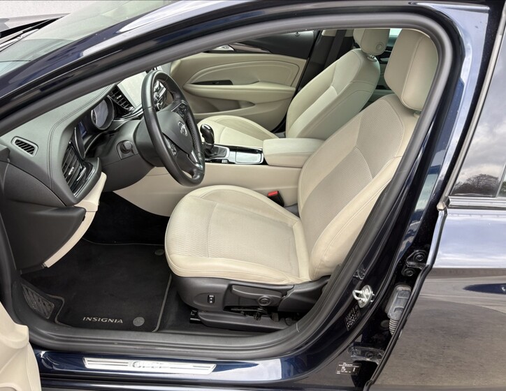 Opel Insignia 19