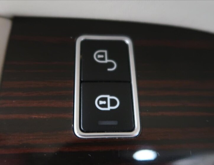 Land Rover Range Rover SUV / Terénní 4,4 l 250 kw