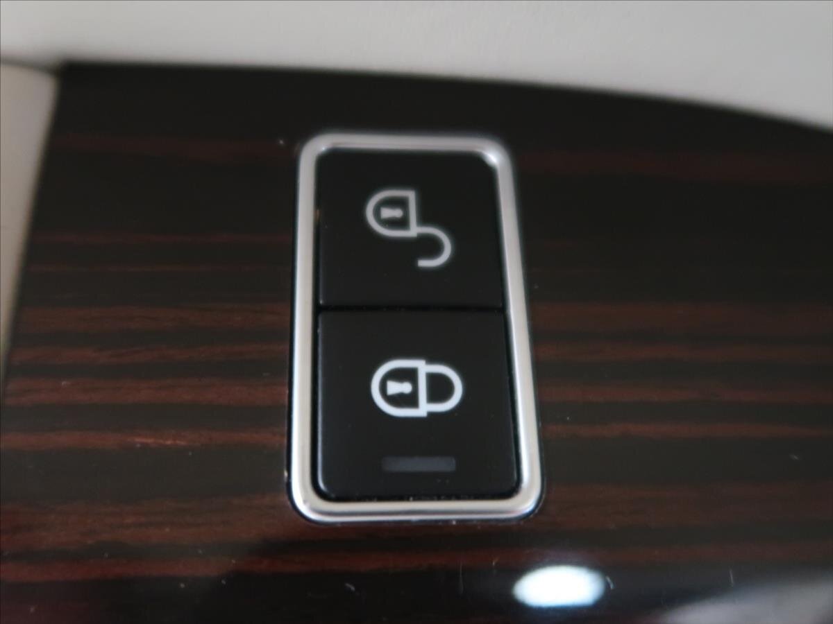 Land Rover Range Rover SUV / Terénní 4,4 l 250 kw