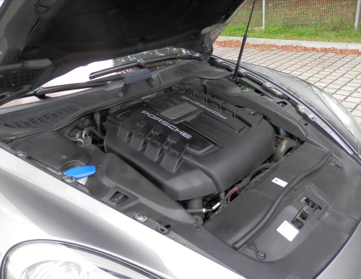Porsche Cayenne 38