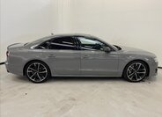 Audi S8 Sedan 4,0 l 445 kw