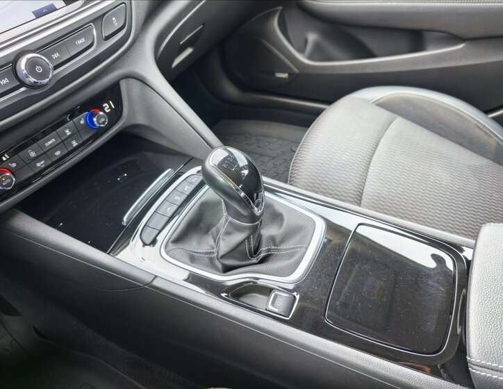 Opel Insignia Hatchback 2,0 l 125 kw