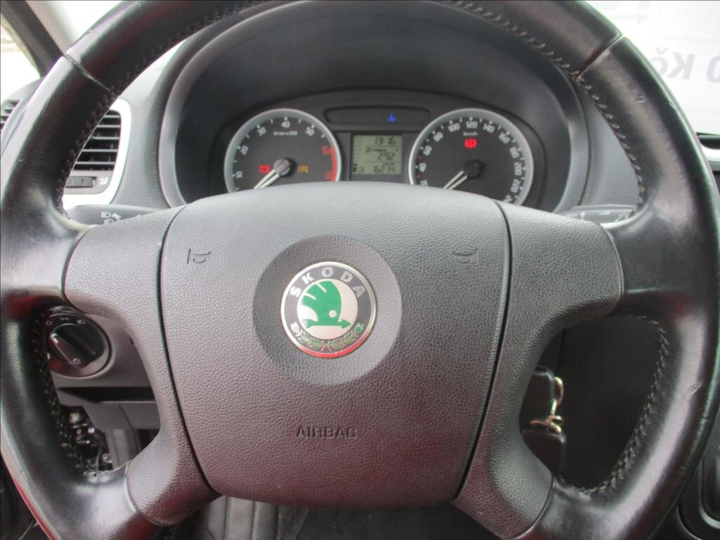 Škoda Roomster Kombi 1,2 l 51 kw