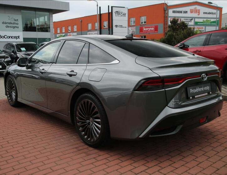 Toyota Mirai 6