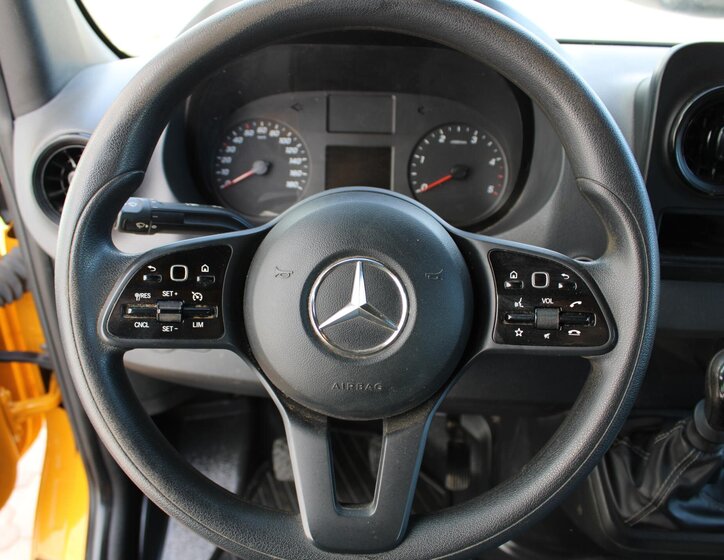 Mercedes-Benz Sprinter Užitková 2,1 l 120 kw