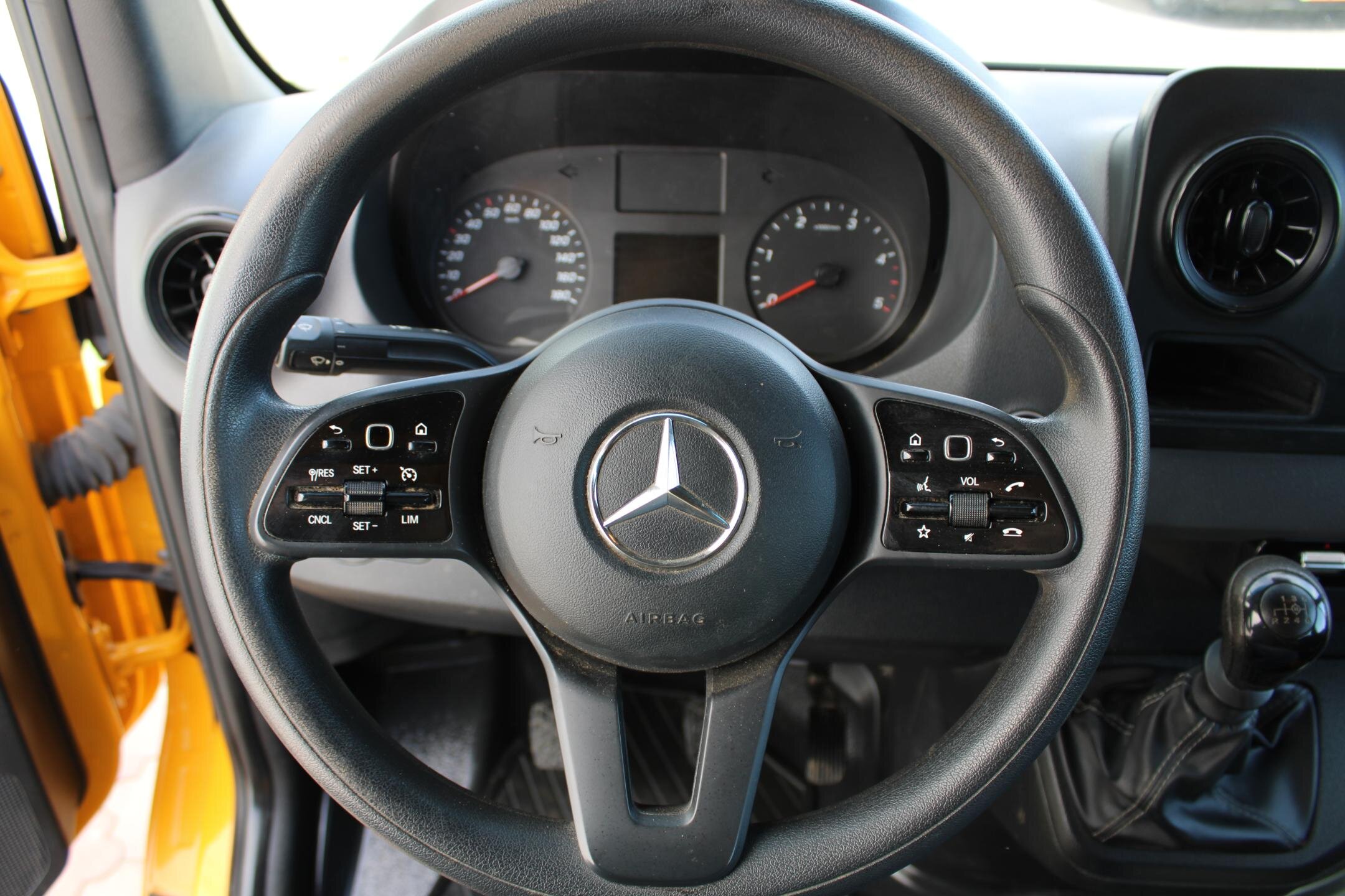 Mercedes-Benz Sprinter Užitková 2,1 l 120 kw