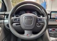 Audi S8 25