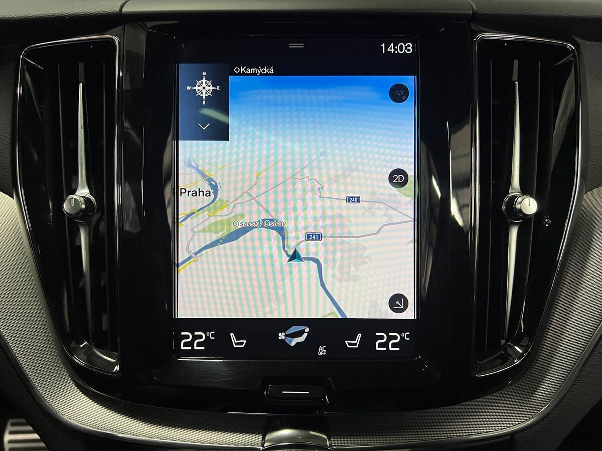 Volvo XC60 SUV / Terénní 2,0 l 288 kw