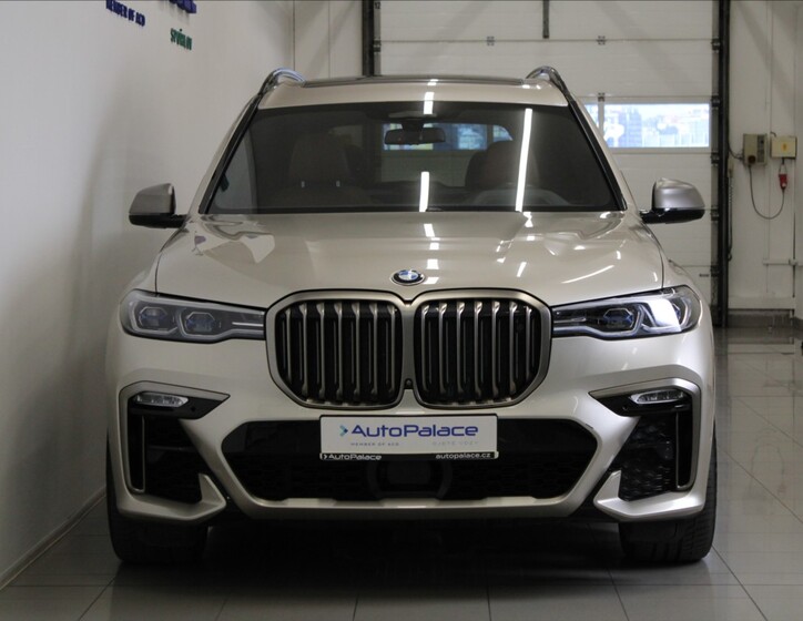 BMW X7 2