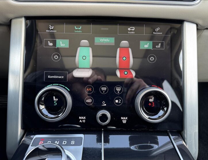 Land Rover Range Rover SUV / Terénní 4,4 l 250 kw