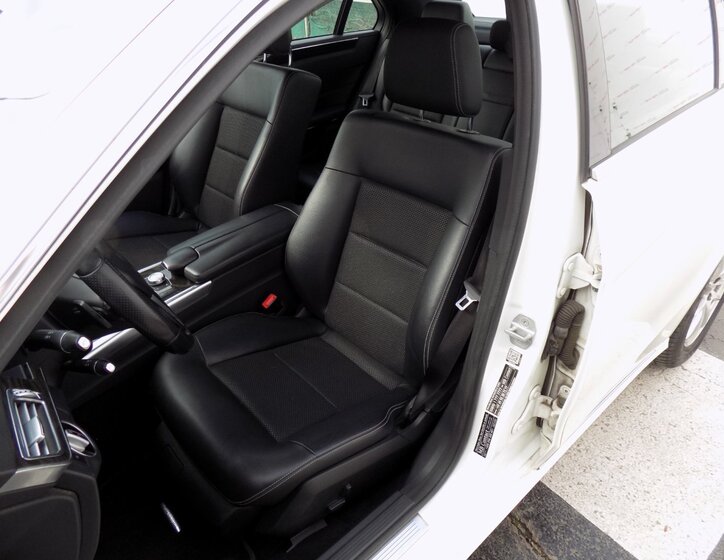 Mercedes-Benz Třídy E Sedan / Limuzína 2,1 l 125 kw