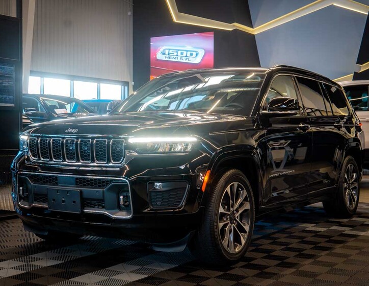 Jeep Grand Cherokee 12